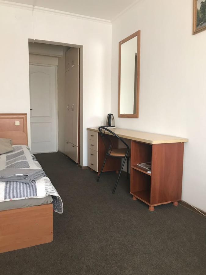 Turist Hotel Karagandi Kültér fotó