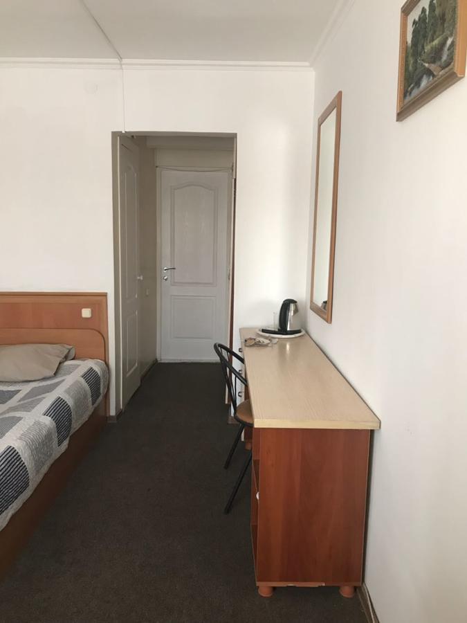 Turist Hotel Karagandi Kültér fotó